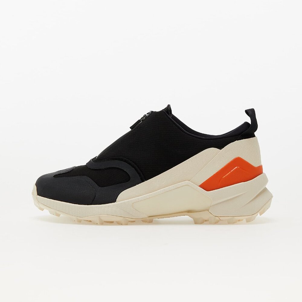 Y-3 Terrex Swift R3 GTX Black/ Core White/ Orange Size US 5 1/2 MEN